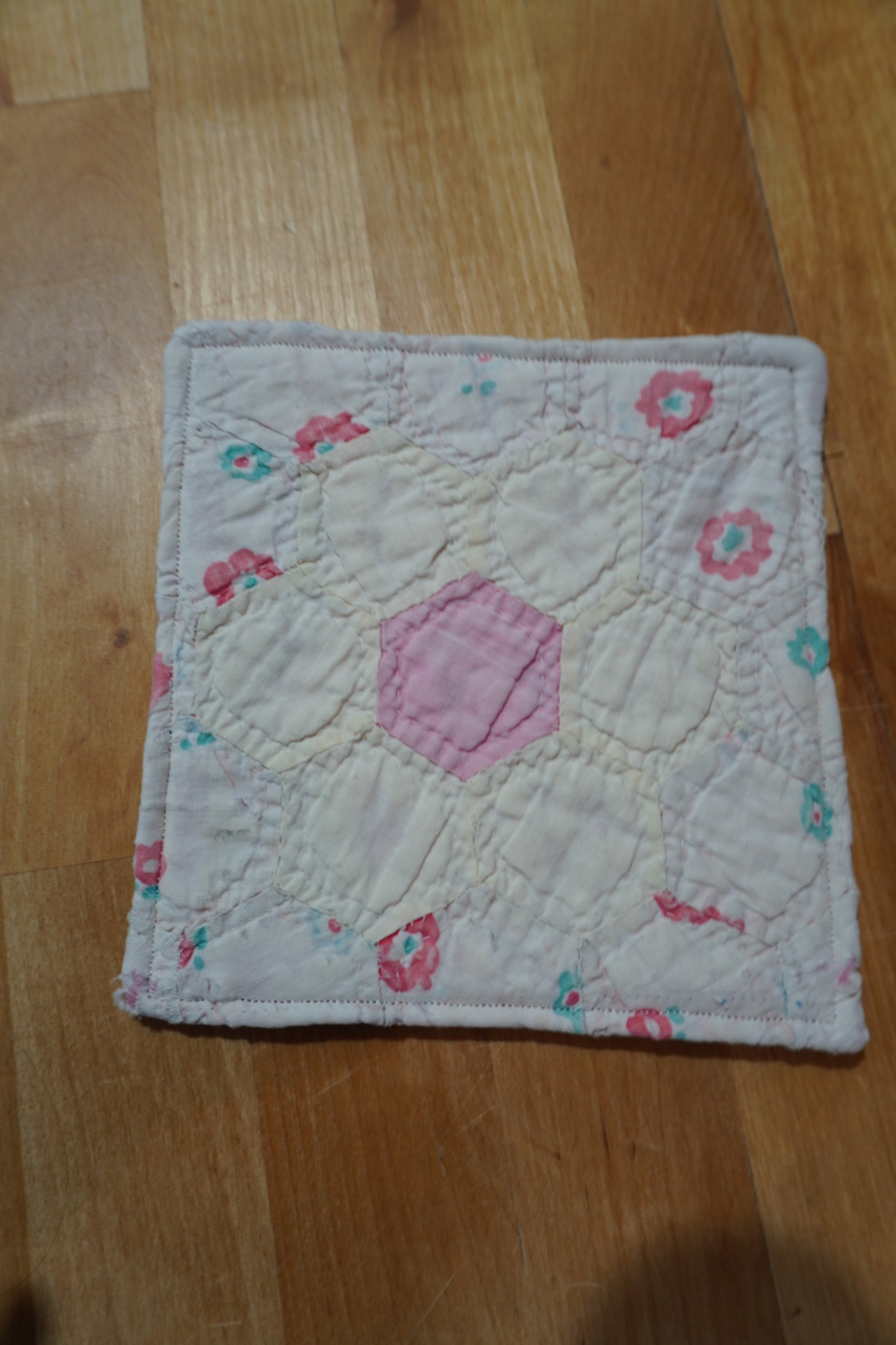 Jar Gripper - Vintage Quilt