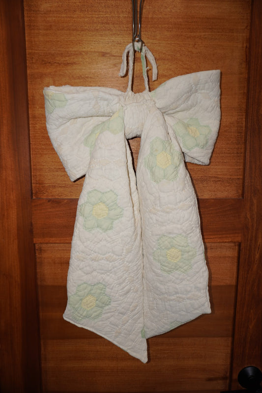 Green Flowers Quilted Hanging Bow
